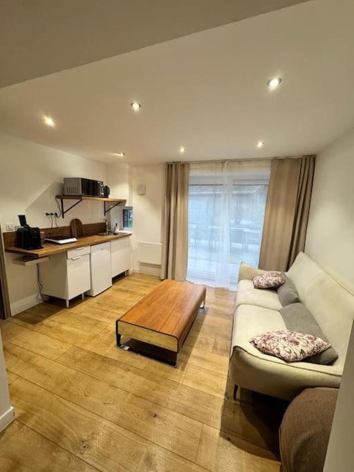 Charmant Studio Vue Sur Jardin Wattignies Exterior photo